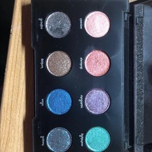 Urban decay moondust